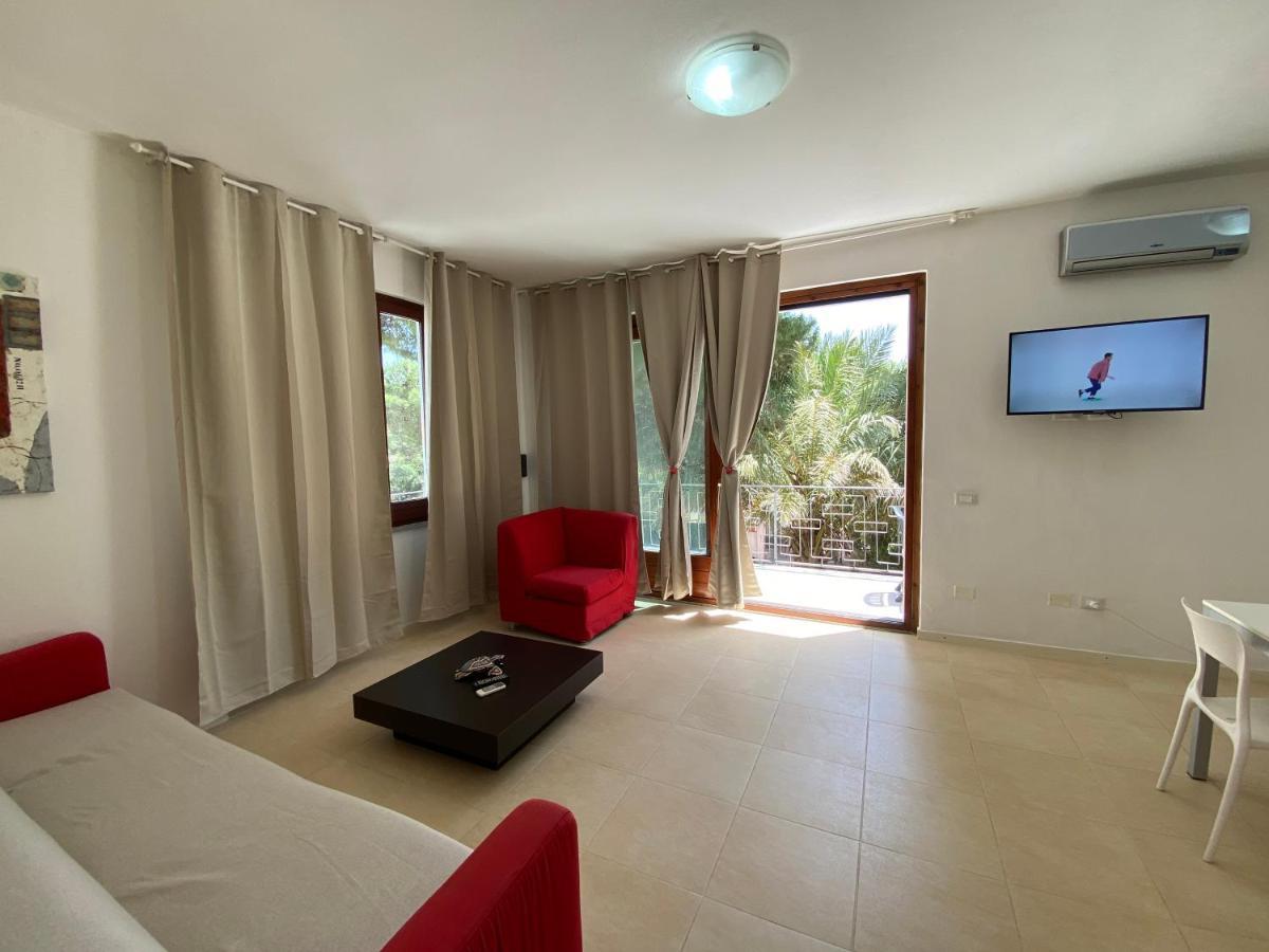Sabrina Apartments Porto Pino Luaran gambar