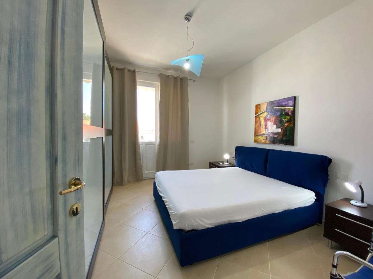 Sabrina Apartments Porto Pino Luaran gambar