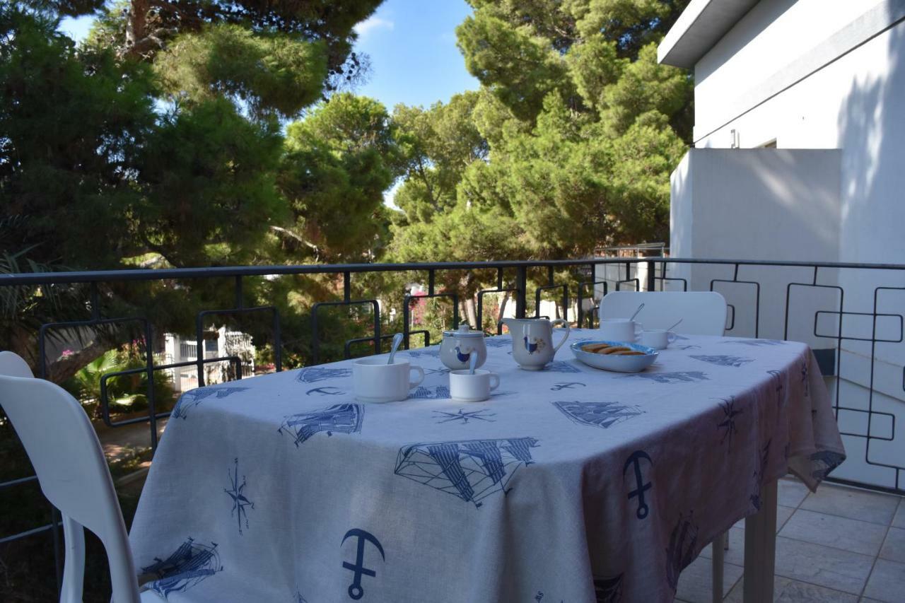 Sabrina Apartments Porto Pino Luaran gambar